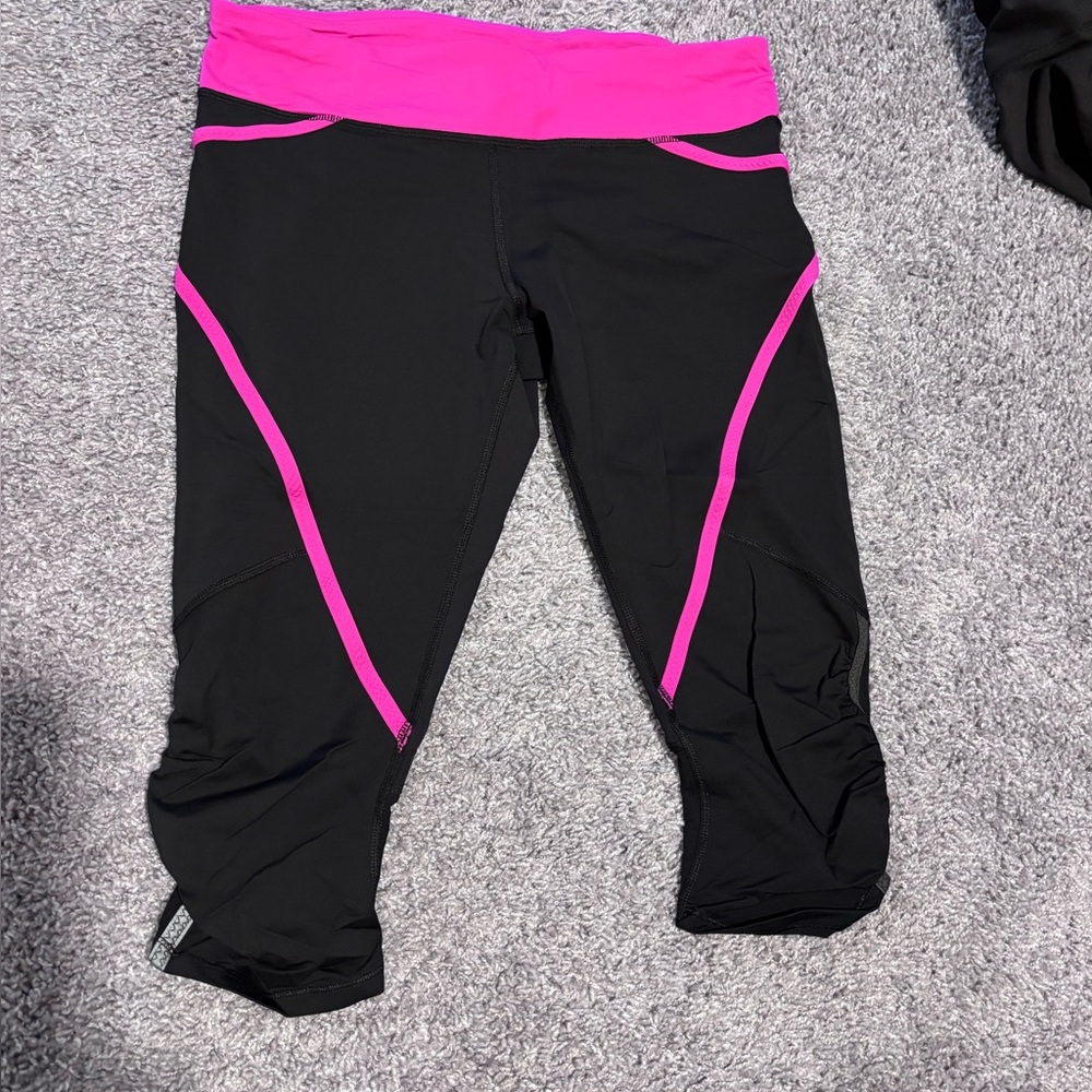 Lululemon Run Pace Crop Black/Paris Perfection Sz 10